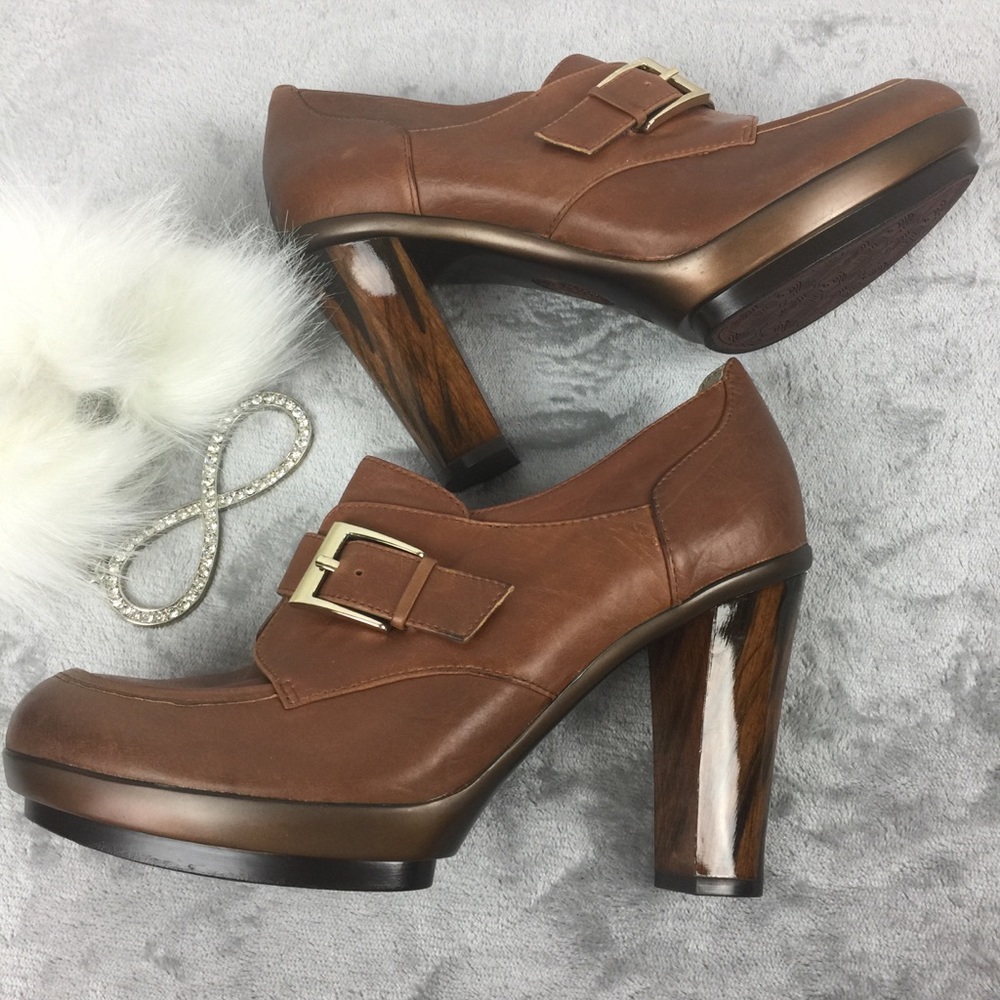 Söfft Brown Bootie Buckle and Marble Heel Size 9M